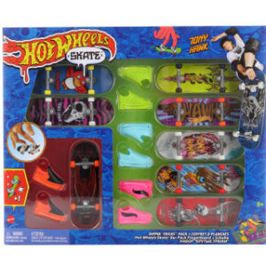 Hot Wheels 8ks fingerboard a boty HMY19